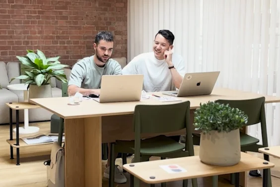 Calmo-Agency-Home-EDT